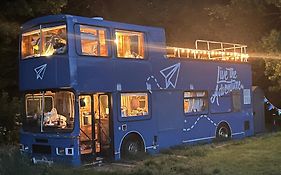 Delightful 2 Bed Double Decker Bus With Hot Tub